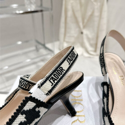 High Quality Luxury Dior Kitten Heel High Heels – Style 94150 product detail