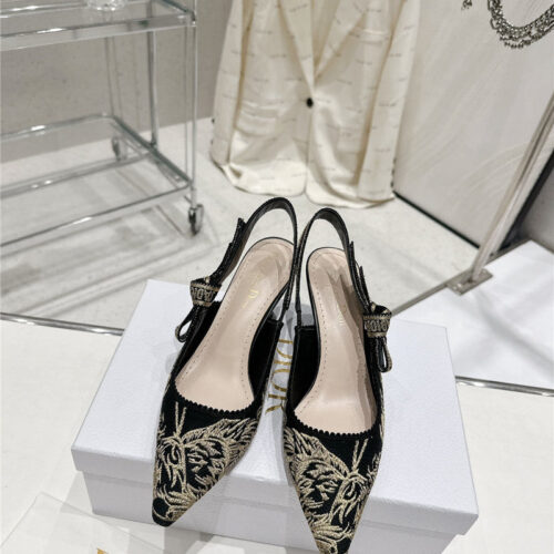 High Quality Luxury Dior Kitten Heel High Heels – Style 88518 product detail