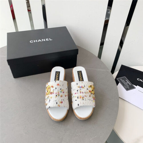 High Quality Luxury Chanel Rhombus Thick-Soled Flip Flops – Style 51078 product detail
