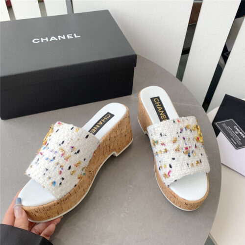 High Quality Luxury Chanel Rhombus Thick-Soled Flip Flops product detail