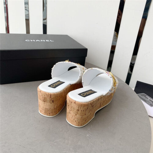 High Quality Luxury Chanel Rhombus Thick-Soled Flip Flops product detail