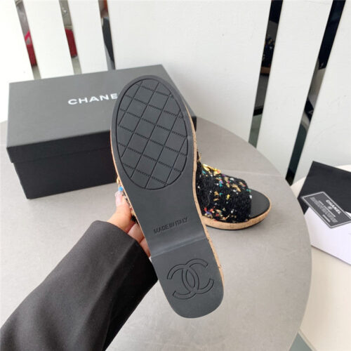 High Quality Luxury Chanel Rhombus Thick-Soled Flip Flops – Style 92326 product detail