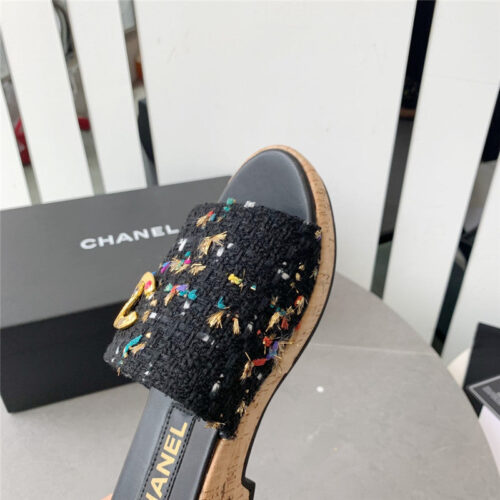 High Quality Luxury Chanel Rhombus Thick-Soled Flip Flops – Style 92326 product detail