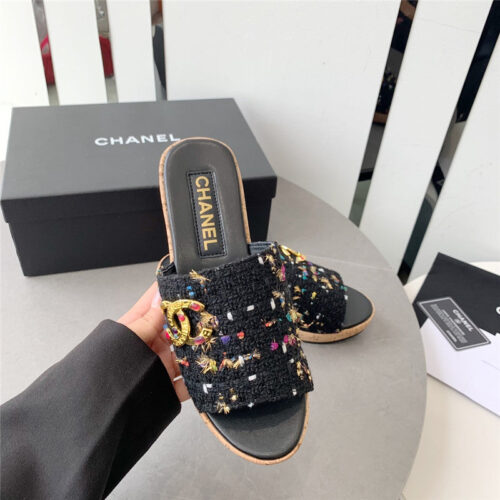 High Quality Luxury Chanel Rhombus Thick-Soled Flip Flops – Style 92326 product detail