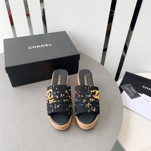 High Quality Luxury Chanel Rhombus Thick-Soled Flip Flops – Style 97414 product detail
