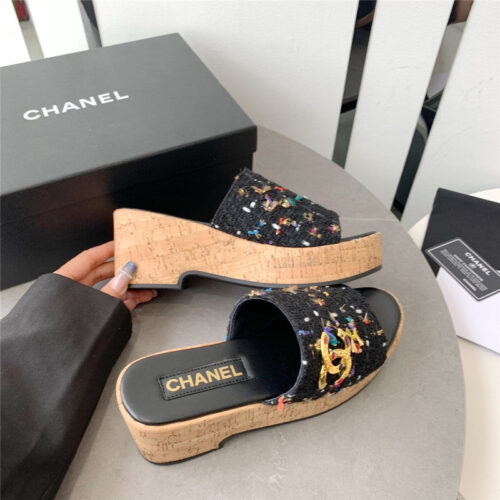High Quality Luxury Chanel Rhombus Thick-Soled Flip Flops – Style 97414 product detail