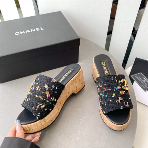 High Quality Luxury Chanel Rhombus Thick-Soled Flip Flops – Style 97414 product detail