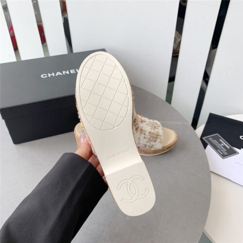High Quality Luxury Chanel Rhombus Thick-Soled Flip Flops – Style 33574 product detail