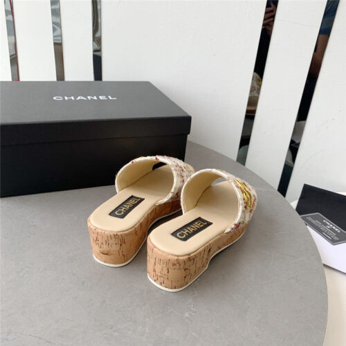High Quality Luxury Chanel Rhombus Thick-Soled Flip Flops – Style 33574 product detail