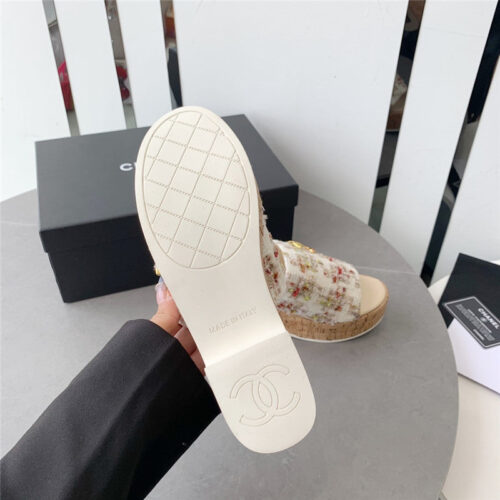 High Quality Luxury Chanel Rhombus Thick-Soled Flip Flops – Style 04198 product detail