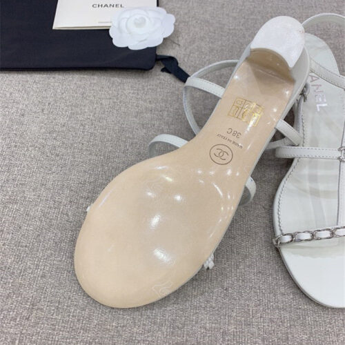 High Quality Luxury Chanel New Chain Chunky Heel Sandals product detail