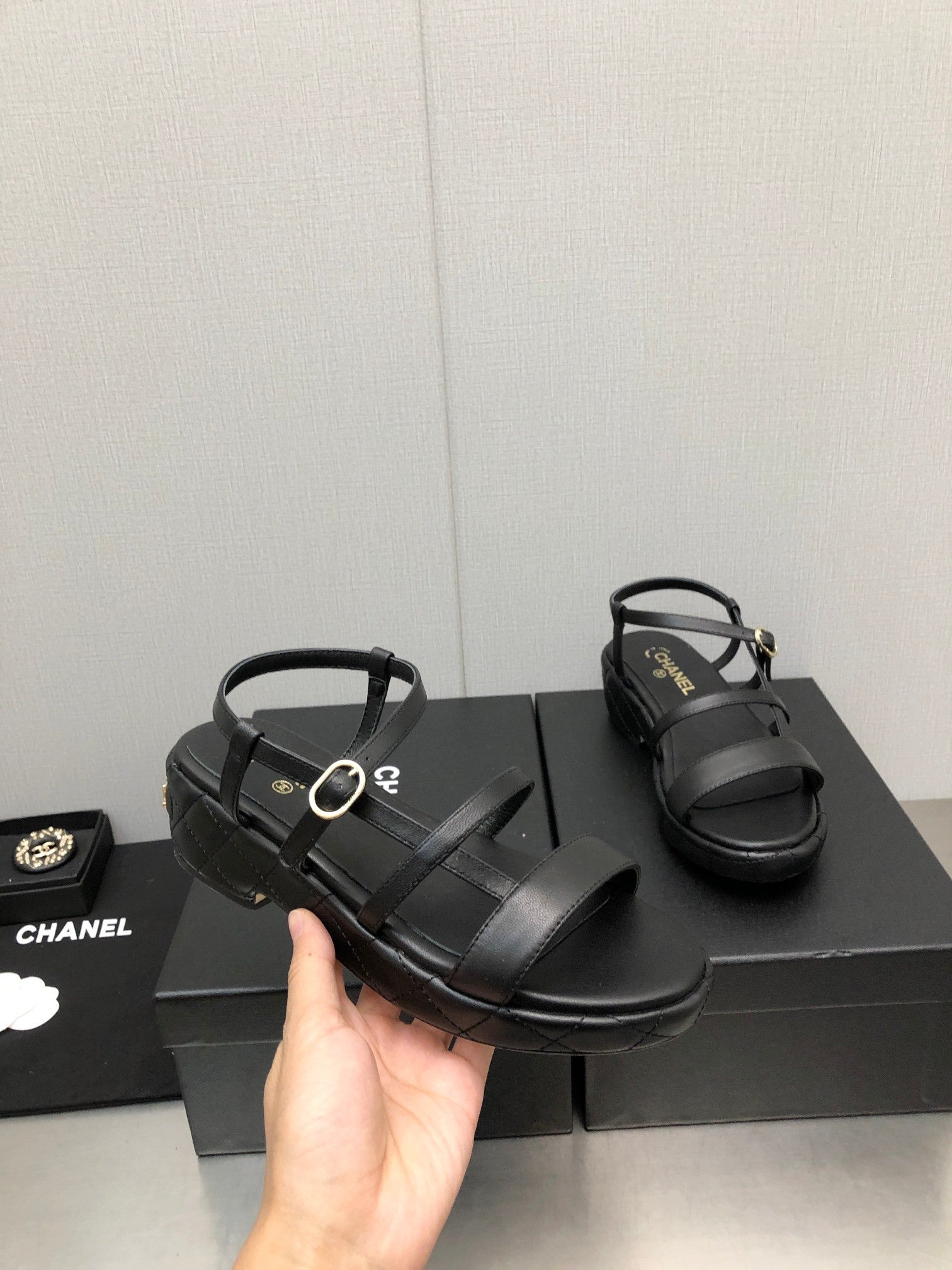 High Quality Luxury Chanel Back Metal Logo Sandals – Style 31398 product detail
