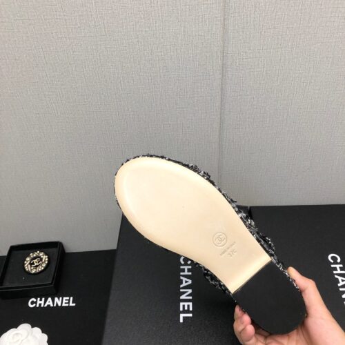 High Quality Luxury Chanel Back Metal Logo Sandals – Style 79430 product detail