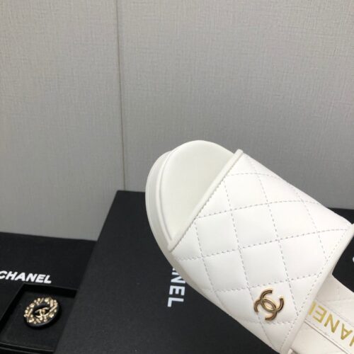 High Quality Luxury Chanel Rubber Outsole High Imitation Water Platform Slippers – Style 80998 product detail
