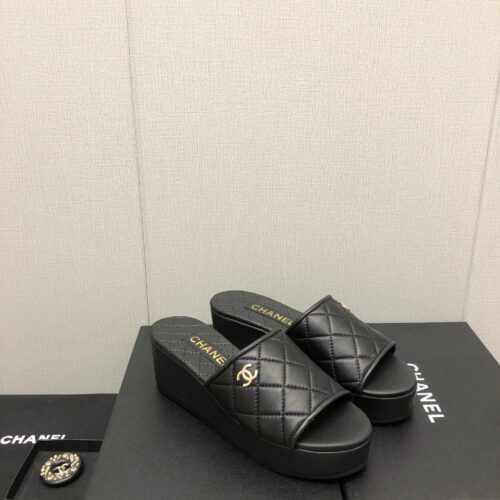 High Quality Luxury Chanel Rubber Outsole High Imitation Water Platform Slippers – Style 10374