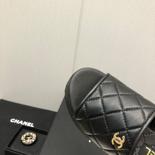 High Quality Luxury Chanel Rubber Outsole High Imitation Water Platform Slippers – Style 10374 product detail