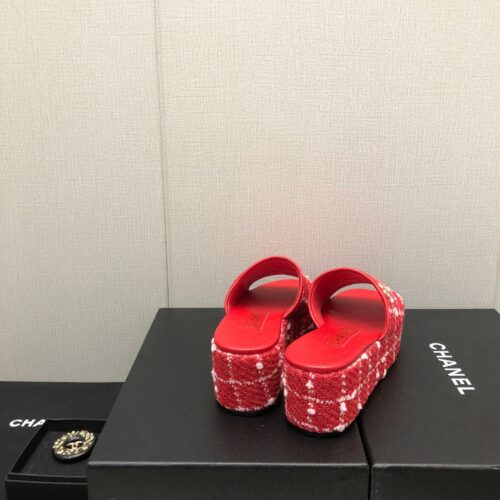 High Quality Luxury Chanel Rubber Outsole High Imitation Water Platform Slippers product detail