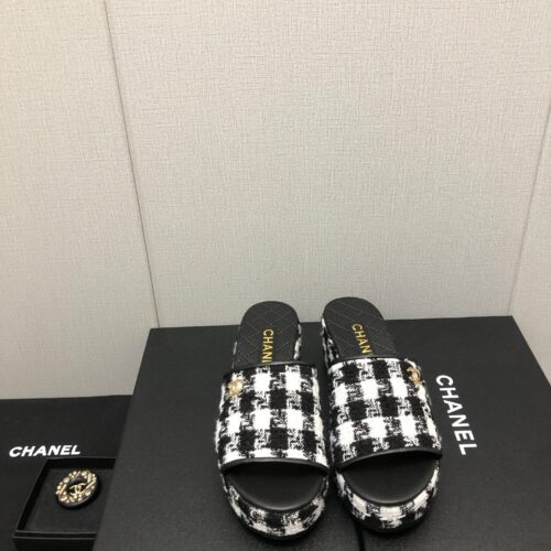 High Quality Luxury Chanel Rubber Outsole High Imitation Water Platform Slippers – Style 86086 product detail