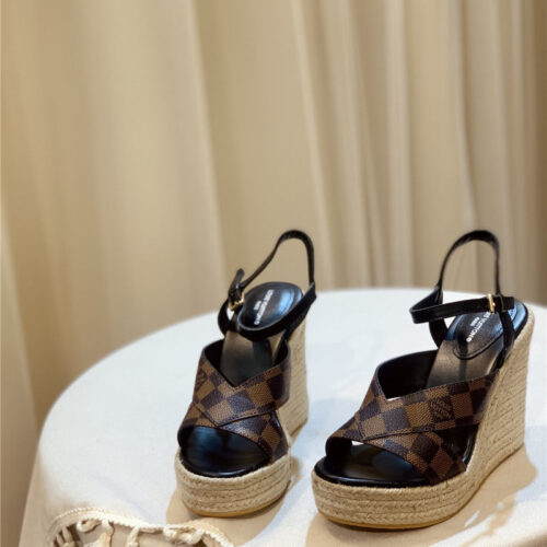 High Quality Luxury Louis Vuitton Hot Diamond Wedge Sandals – Style 48355