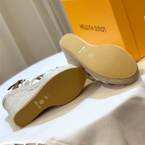 High Quality Luxury Louis Vuitton Hot Diamond Wedge Sandals product detail