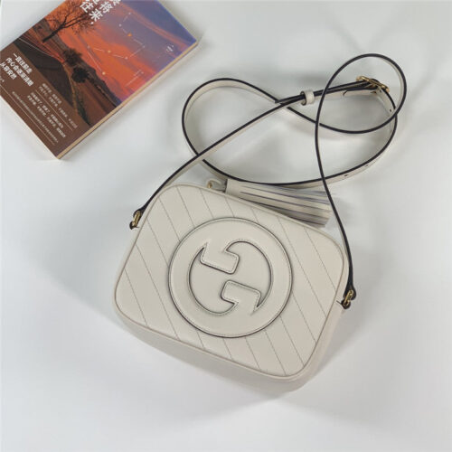High Quality Luxury Gucci Blondie Small Shoulder Bag product detail
