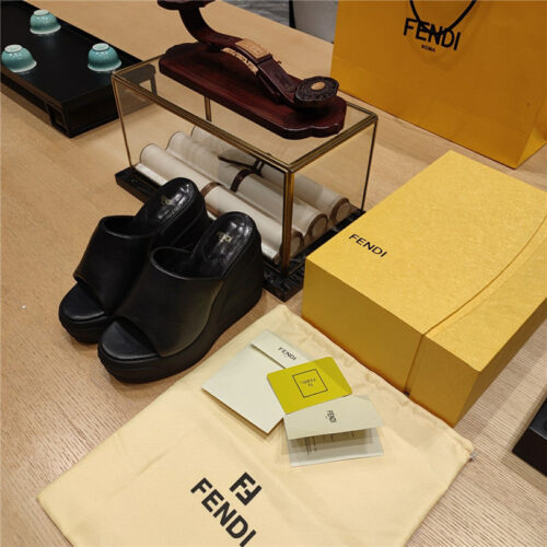 High Quality Luxury Fendi Wedge Platform Sandals product detail