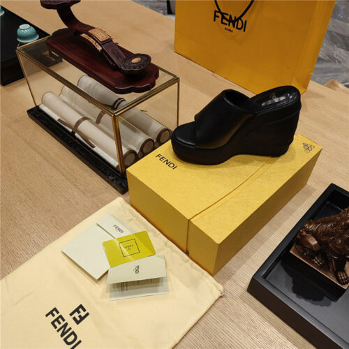 High Quality Luxury Fendi Wedge Platform Sandals product detail