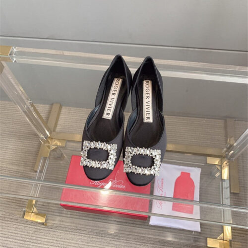 High Quality Luxury Roger Vivier New Hollow Square Buckle Flat Bottom – Style 02612 product detail