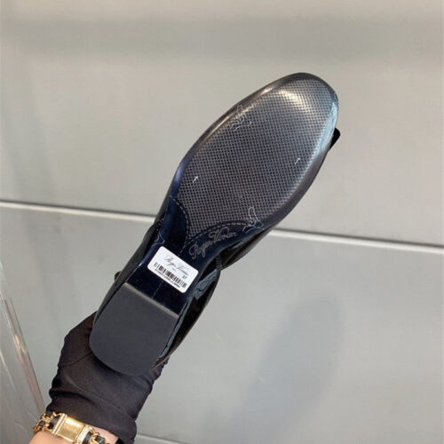 High Quality Luxury Roger Vivier New Hollow Square Buckle Flat Bottom – Style 31988 product detail
