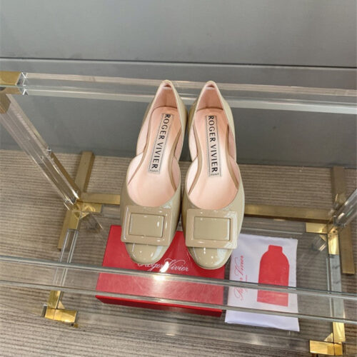 High Quality Luxury Roger Vivier New Hollow Square Buckle Flat Bottom – Style 97524 product detail