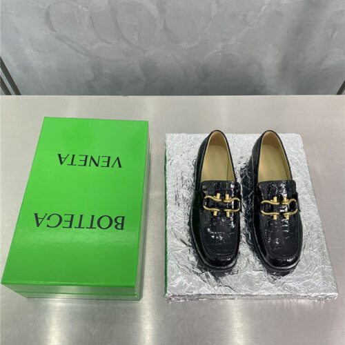 High Quality Luxury Bottega Veneta Horseshoe Buckle Loafers – Style 65958 product detail