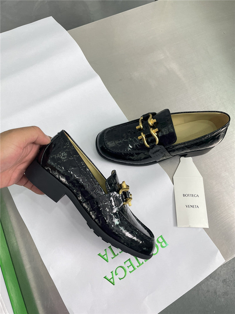 High Quality Luxury Bottega Veneta Horseshoe Buckle Loafers – Style 65958 product detail