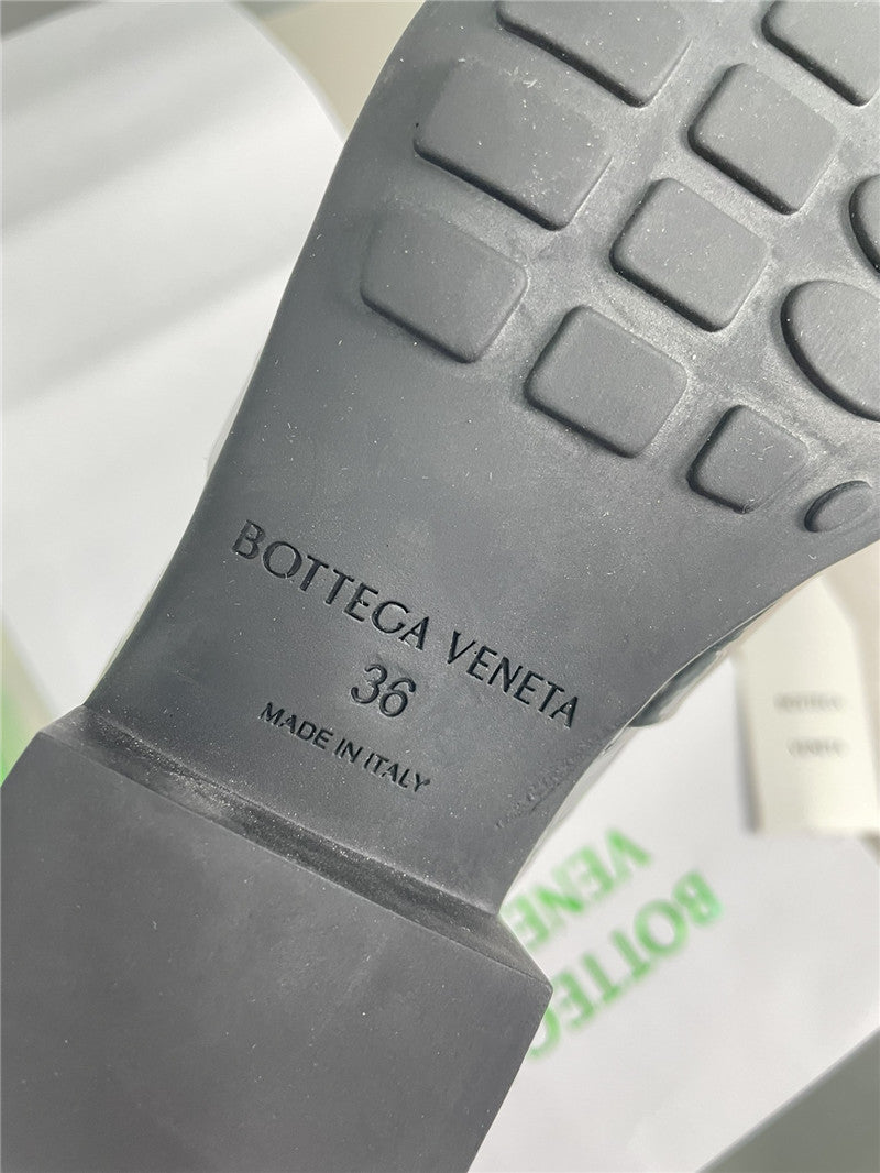 High Quality Luxury Bottega Veneta Horseshoe Buckle Loafers – Style 65958 product detail