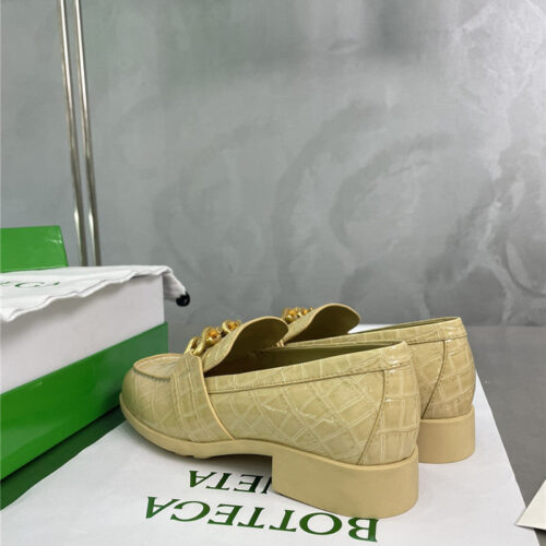 High Quality Luxury Bottega Veneta Horseshoe Buckle Loafers – Style 02118 product detail