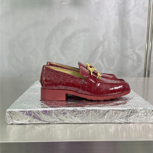High Quality Luxury Bottega Veneta Horseshoe Buckle Loafers product detail