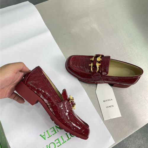 High Quality Luxury Bottega Veneta Horseshoe Buckle Loafers product detail