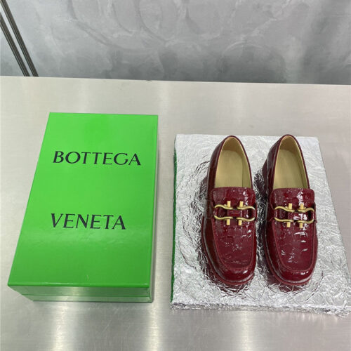 High Quality Luxury Bottega Veneta Horseshoe Buckle Loafers product detail