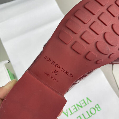 High Quality Luxury Bottega Veneta Horseshoe Buckle Loafers product detail