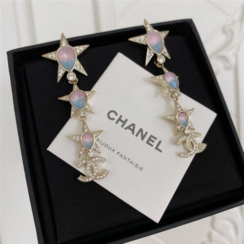 High Quality Luxury Chanel Double C White Gradient Rhinestone Star Earrings product detail