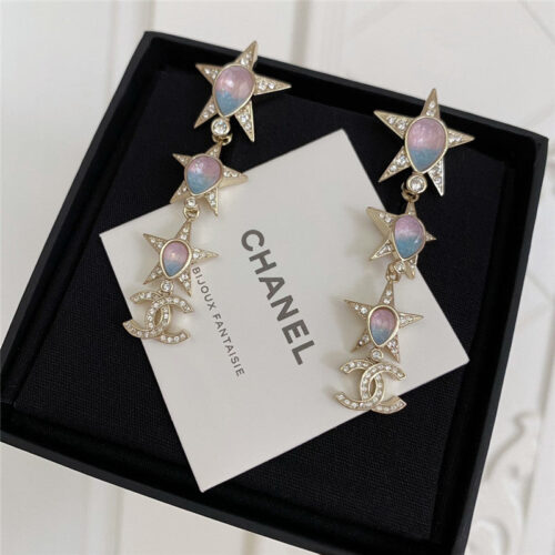 High Quality Luxury Chanel Double C White Gradient Rhinestone Star Earrings product detail