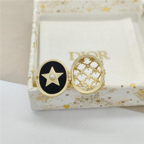 High Quality Luxury Dior Early Spring New Ring alternate view