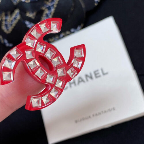 High Quality Luxury Chanel Full Diamond Acrylic Crystal Earrings product detail