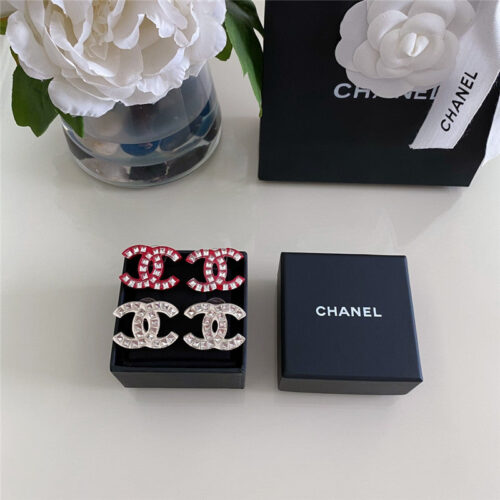 High Quality Luxury Chanel Full Diamond Acrylic Crystal Earrings product detail