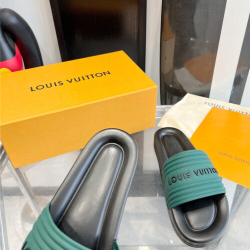 High Quality Luxury Louis Vuitton Couple Slippers – Style 19651 product detail