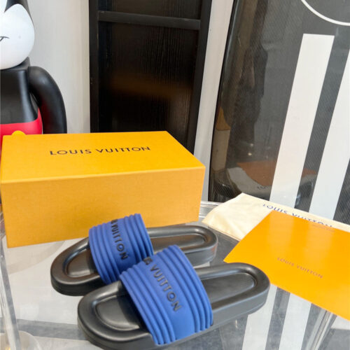 High Quality Luxury Louis Vuitton Couple Slippers – Style 83491