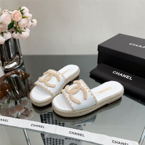 High Quality Luxury Chanel Counter Catwalk Platform Slippers – Style 15910 product detail