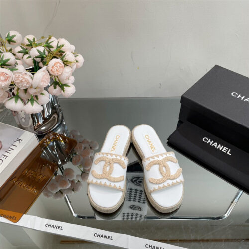 High Quality Luxury Chanel Counter Catwalk Platform Slippers – Style 15910 product detail