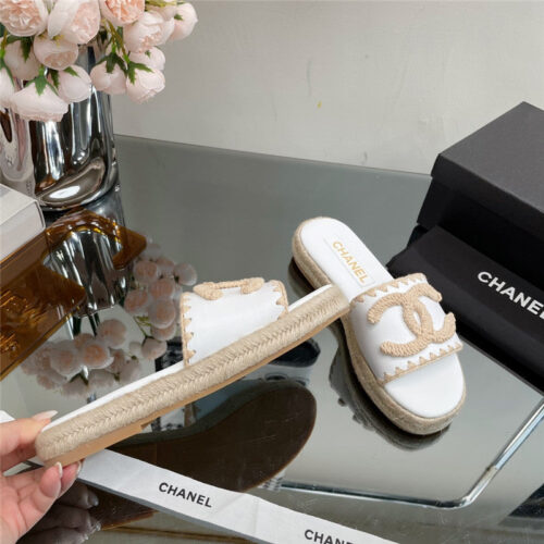 High Quality Luxury Chanel Counter Catwalk Platform Slippers – Style 15910 product detail