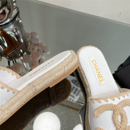 High Quality Luxury Chanel Counter Catwalk Platform Slippers – Style 15910 product detail