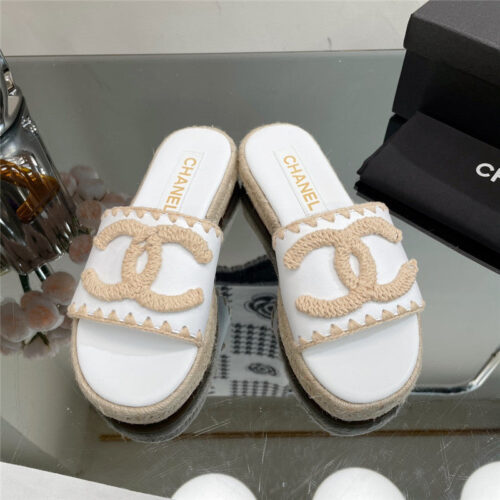 High Quality Luxury Chanel Counter Catwalk Platform Slippers – Style 15910 product detail